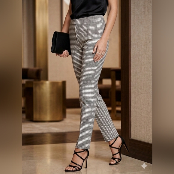 Amanda & Chelsea Pants - Amanda & Chelsea Black and White Geometric Skinny Pants